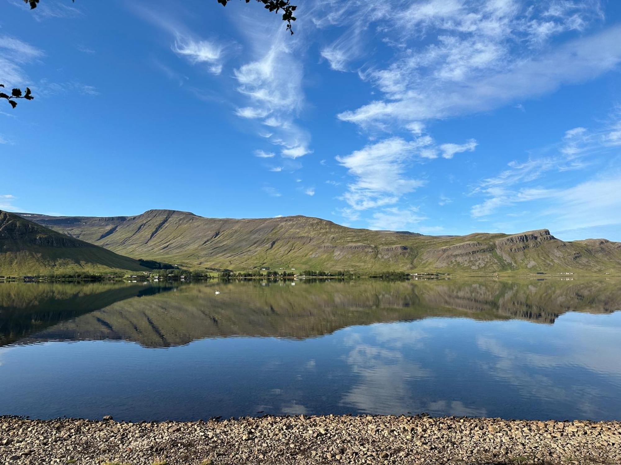 Cosy Lakeview Cabin 45 Minutes From Reykjavik モスフェットルスバイル エクステリア 写真