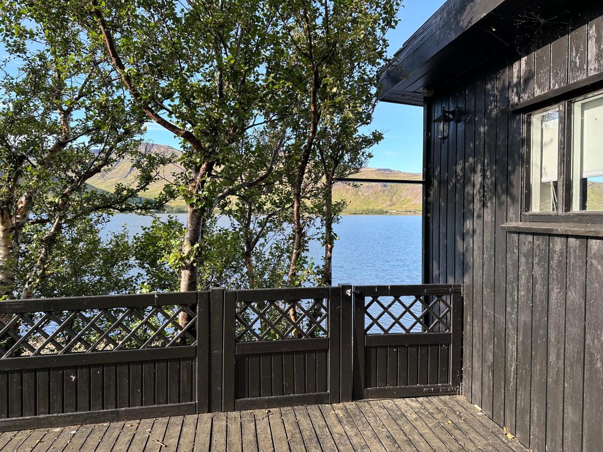 Cosy Lakeview Cabin 45 Minutes From Reykjavik モスフェットルスバイル エクステリア 写真